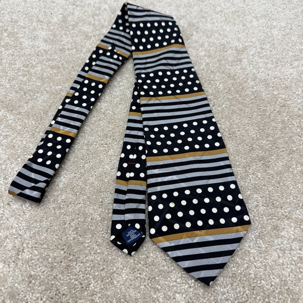 Bugatti silk Necktie Tie Men's 4"‎ x 57.5" USA